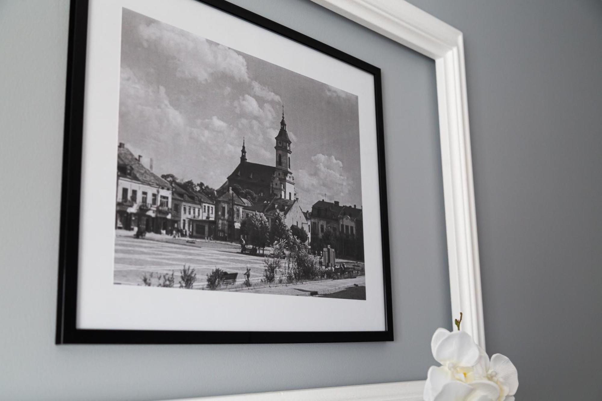 Apartament Rynek 10 Ostrowiec Świętokrzyski Dış mekan fotoğraf