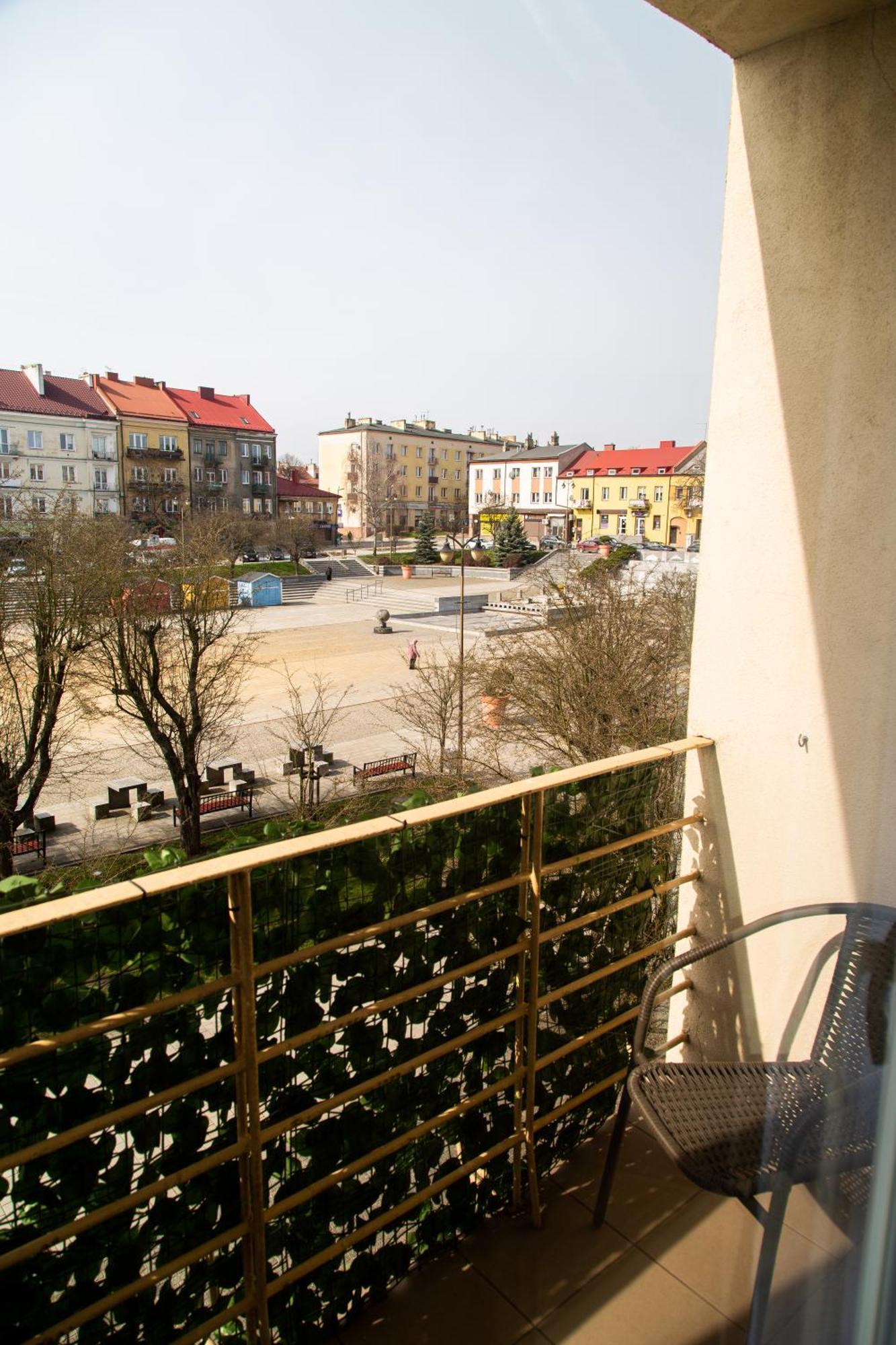 Apartament Rynek 10 Ostrowiec Świętokrzyski Dış mekan fotoğraf